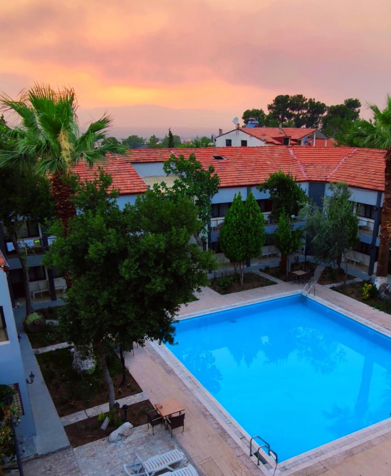 Artemis Yoeruek Otel Old Town Pamukkale Bagian luar foto